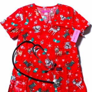 betsey-Johnson-scrubs-christmas-navidad