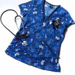 Scrubs Médicos Koi Navideñas Tokidoki